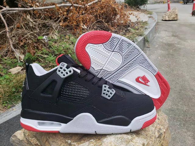 Air Jordan 4 Retro Bred